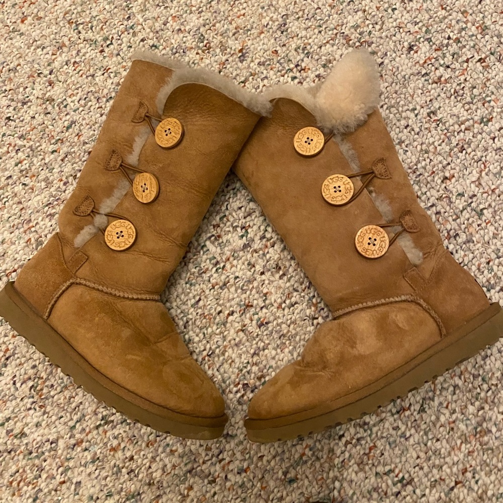 Ugg Chestnut tall button up boots. Size 5